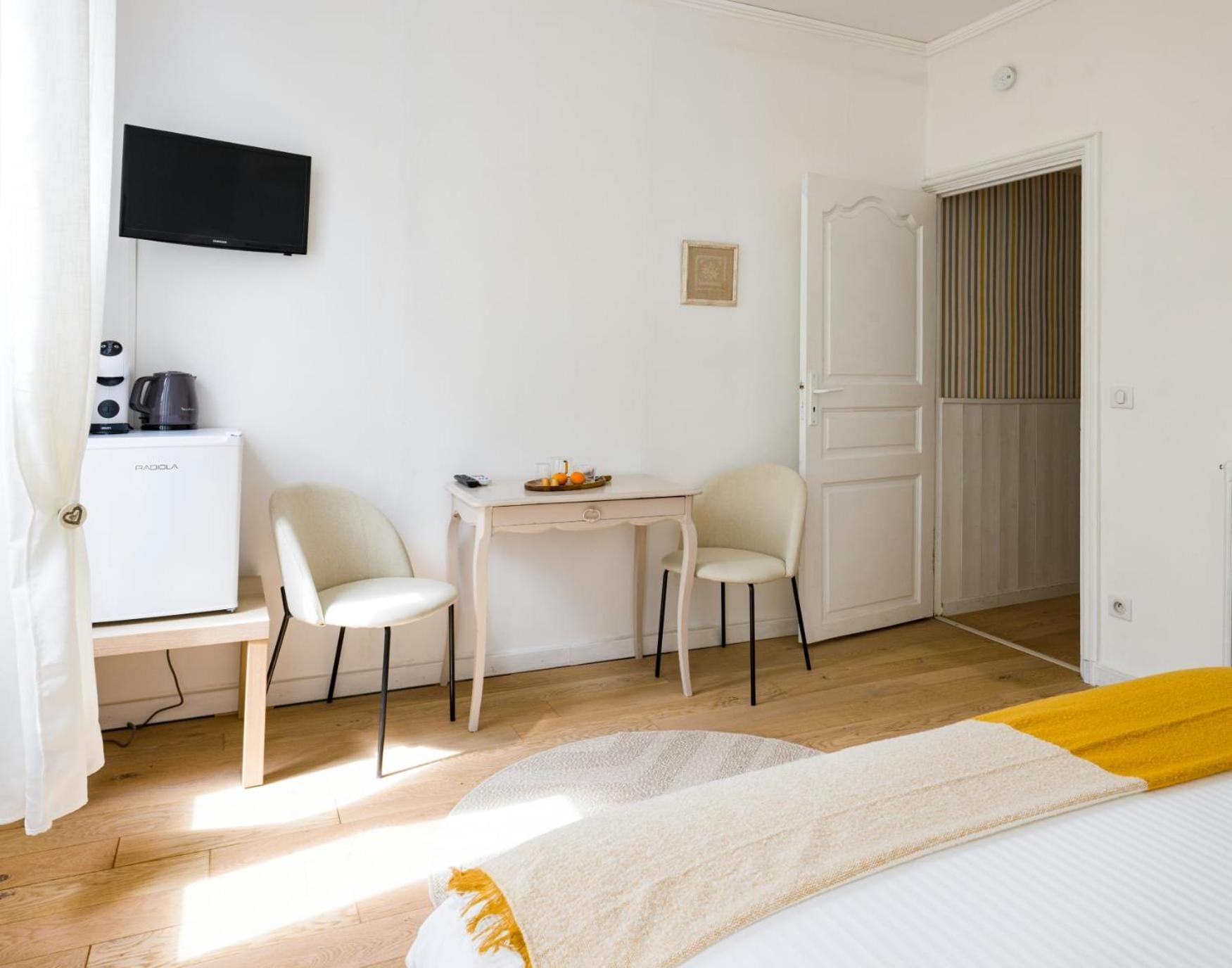 Les Chambres De Reseau Louisanne Saint-Remy-de-Provence Luaran gambar