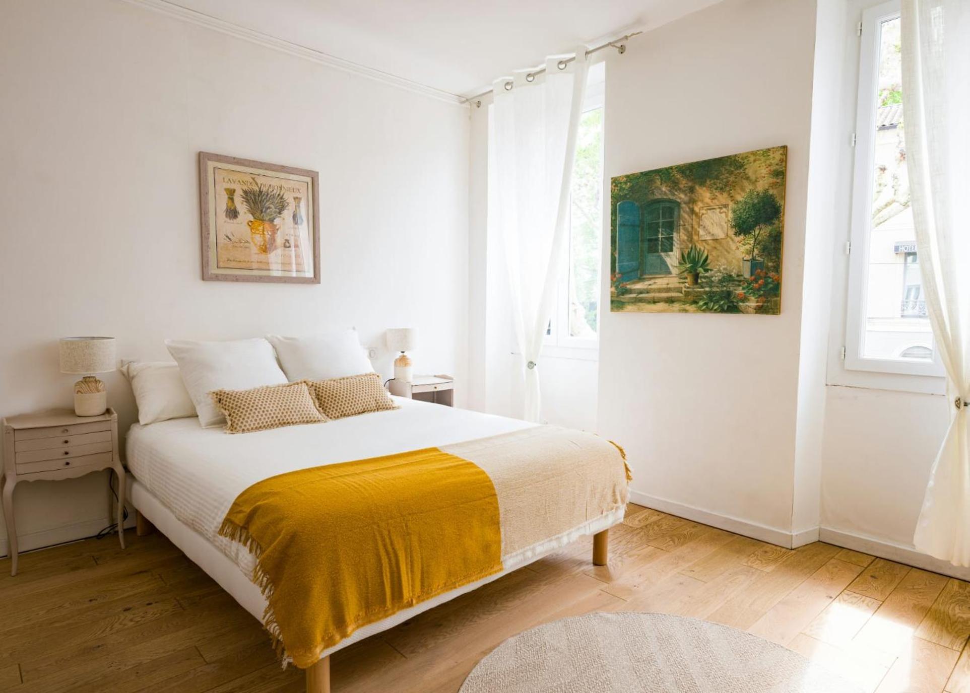 Les Chambres De Reseau Louisanne Saint-Remy-de-Provence Luaran gambar